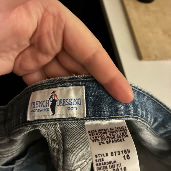 Stylish Blue Denim Women's Jean Shorts - Picture 3 of 3